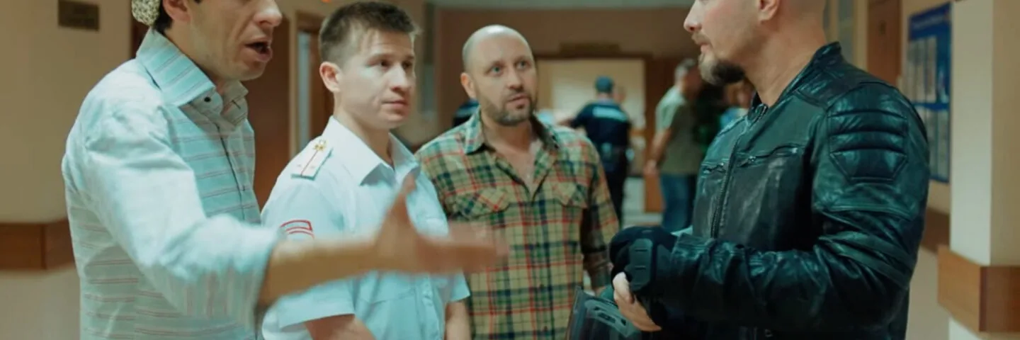 Кадр из 1 серии 1 сезона