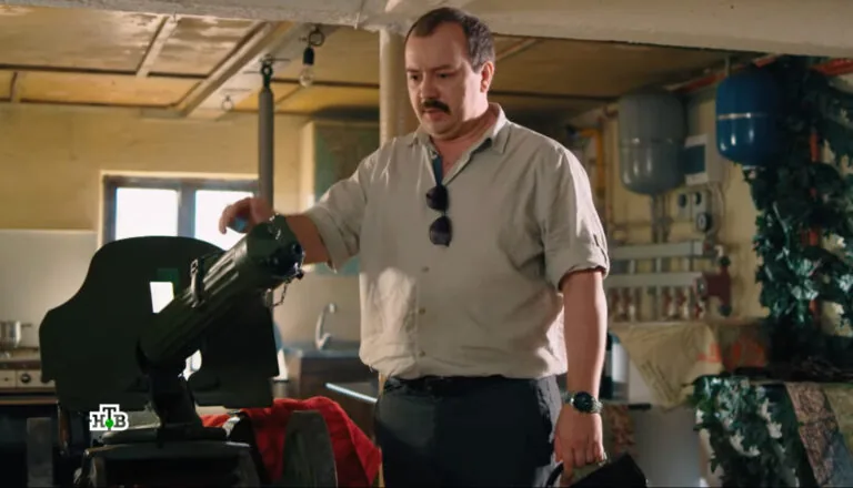 Момент из 17 серии 1 сезона