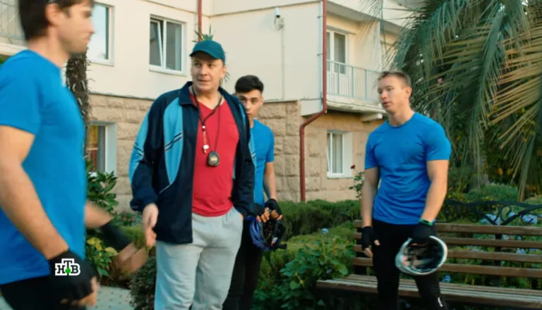 Момент из 7 серии 1 сезона