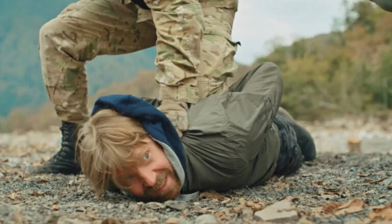 Момент из 28 серии 2 сезона