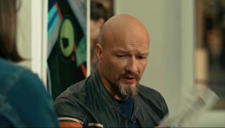 Момент из 3 серии 2 сезона