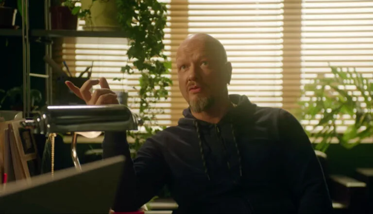 Момент из 12 серии 3 сезона