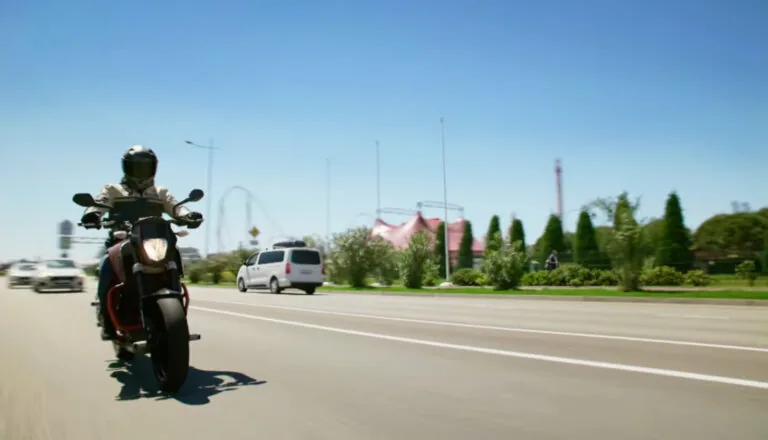 Момент из 13 серии 3 сезона