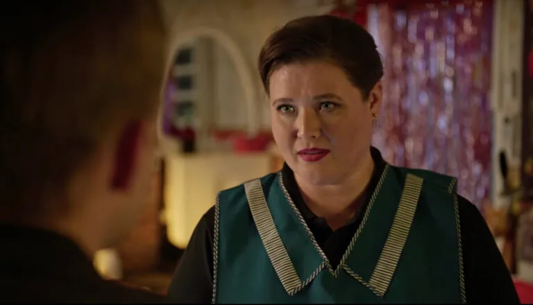 Момент из 16 серии 3 сезона