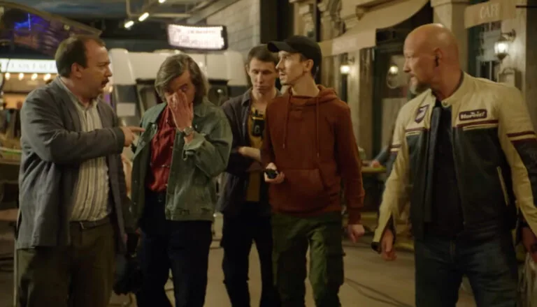 Момент из 9 серии 3 сезона