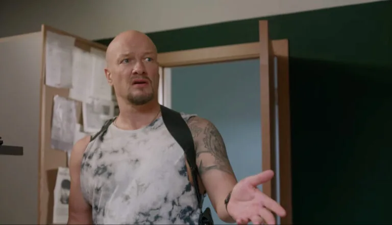 Момент из 20 серии 4 сезона