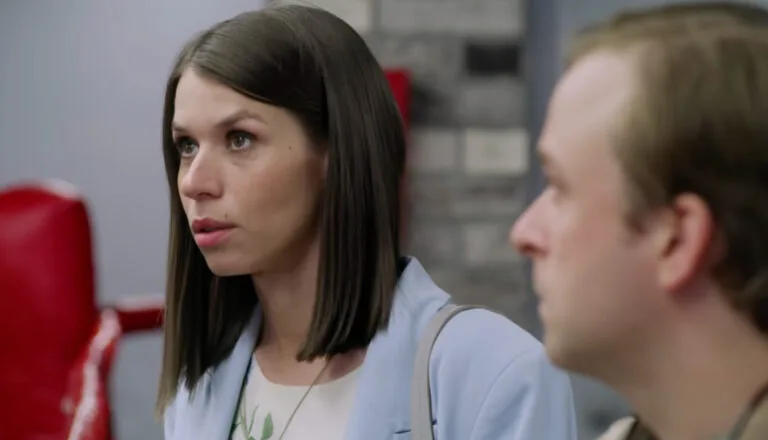 Момент из 23 серии 4 сезона